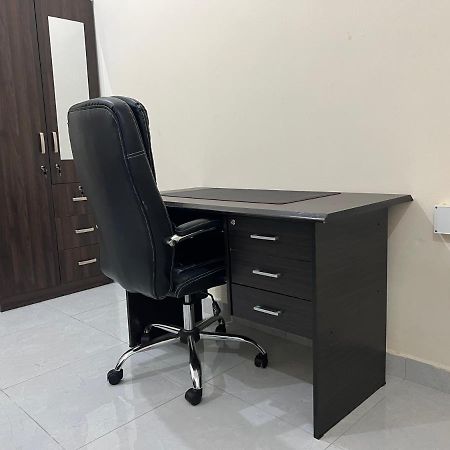 Cozy Private Studio Apartment Near Airport Abu Dhabi Exteriör bild