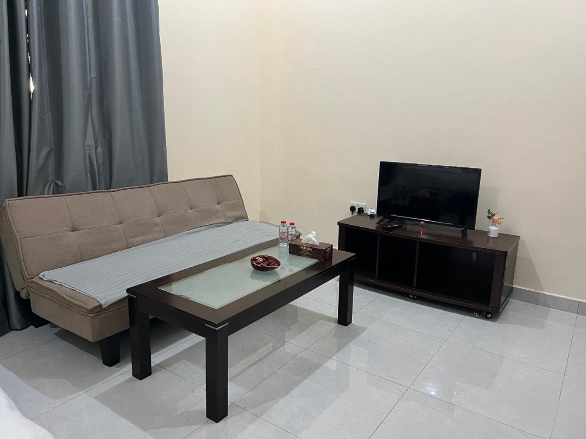 Cozy Private Studio Apartment Near Airport Abu Dhabi Exteriör bild