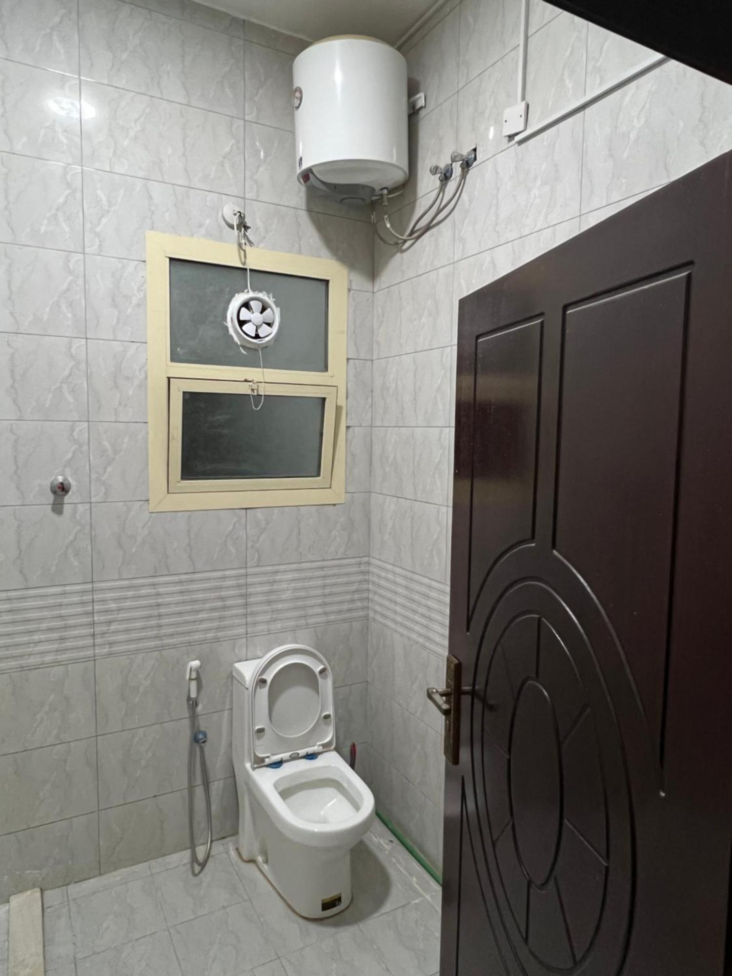 Cozy Private Studio Apartment Near Airport Abu Dhabi Exteriör bild